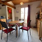 Appartement 2 Pieces Proche Plage A Dolus D'Oleron - 4 Couchages, Balcon, Parking, Local Velo - Fr-1-246A-151