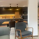Le Petit Cham - Cosy And Stylist With Balcony View