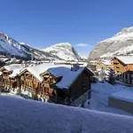 Charmant 3 Pieces Avec Parking, Wifi, Et Proche Remontees A Val D'Isere - Fr-1-567-90