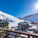 Apartment Le Curling B - Val Claret-41 By Interhome