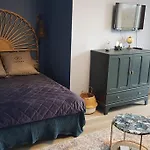 Appartement Elegant Et Chaleureux