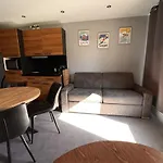Family Nest At The Foot Of The Ski Slopes