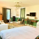 Villa Caprice