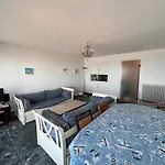 Appartement T3 Avec Balcon Et Parking, A Deux Pas De La Plage - Fr-1-197-182