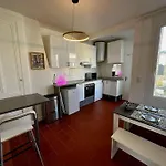 L'Echappee: Appart Renove 30M2 Plage- Centre Ville