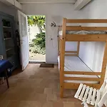 Villa Pieds Dans L'Eau Avec Terrasse, 4 Adultes Et 3 Enfants, Canet-En-Roussillon - Fr-1-750-29