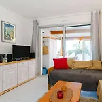 Appartement T3 Avec Terrasse, Veranda Et Piscine, A 100M De La Mer! Parking, Animaux Acceptes - Fr-1-409-179