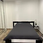Joli Appartement Avec Chambre Et Grande Terrasse A Deux Pas De La Mer