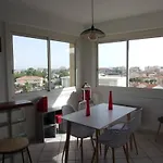 Goelette Appartement Climatise, Equipe Du Wifi Et Parking Gratuit En Haute Saison