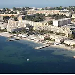 Appartement Climatise Avec Balcon, Proche Des Thermes Et De L'Etang De Thau - Fr-1-503-57