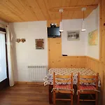 Joli Studio Cosy A Champagny, Proche Centre, Terrasse, 4 Pers., Acces Rapide Commerces/Telecabine - Fr-1-464-196