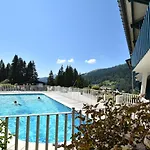 Appartement Cosy Aux Pieds Des Pistes Avec Piscine Et Tennis, 4 Pers, Les Gets - Fr-1-685-52