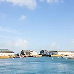 A 200M De La Plage, Appartement Vue Mer Pour 2