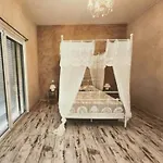 Jolie Maison Jardin Piscine