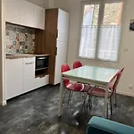 17 Rue Du Puits De La Place