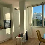 La Grande Motte, Centre-Ville, Plage A 150 Metre