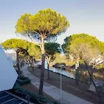 Chez Sebastien - Paisible Studio Au Bord D'Un Lac Avec Parking