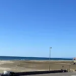 Les Pieds Dans L'Eau