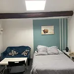 Studio 20 M2 Meuble A 50 M De La Gare