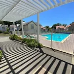 Maison 6 Personnes Avec Terrasse, Piscines Et Sauna