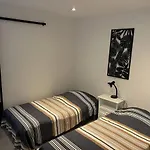 Appartement Renove T4 - 6 Personnes Avec Parking Et Jardin
