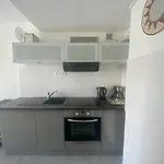 Bel Appartement P2 - Centre Ville - Bord De Mer