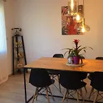 Cosy T2 Avec Terrasse A 5 Min De La Plage