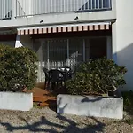 Appartement T2 Tout Equipe, 4 Couchages, Proche Plage Et Centre - Parking Prive, Le Grau-Du-Roi - Fr-1-250-102