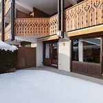 Appartement 2 Pieces Avec Terrasse Exposee Sud, Proche Des Pistes Et Commerces, Garage Inclus - Fr-1-304-54