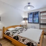 Appartement Confortable Au Coeur Du Village, Proche Des Pistes Avec Terrasse Et Garage - Fr-1-304-191