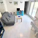 T2 Avec Terrasse, Parking, Piscine, Tennis, A 200 M Plage Et Commerces, Six-Fours-Les-Plages - Fr-1-316-115