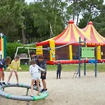 Mobil Home Xxl 4 Chambres - Camping Les Pins