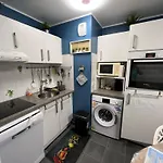 Appartement Familial Pres De La Plage Avec Parking Et Balcon Verdoyant - Fr-1-482-49