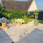Elegant Holiday Home With Fenced Garden