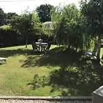Maisonnette Entre Foret Et Occean
