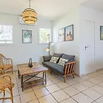 Gorgeous Home In Serignan With Wifi