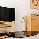 Villa Spacieuse 4 Pieces, 6 Couchages, Terrasses Ensoleillees, Animaux Acceptes, Parking, Proche Plage - Fr-1-409-127