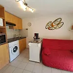 Maison Mitoyenne Climatisee Avec Terrasse Et Piscine A Marseillan - Fr-1-326-474