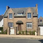 Maison Bretonne Avec Belle Vue Mer A Tregastel - Ref 50