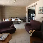 Maison De Vacances A 200M De La Plage, 6 Pers., Jardin Clos, Parking, Bbq - Fr-1-540-44