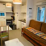 Appartement Cosy Proche Plage Avec Balcon Et Parking - Fr-1-482-75