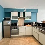 Agreable Villa Au Calme Dans Centre Village