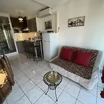 Studio Cabine Renove Climatise, 2 Couchages, Plage A Proximite - Cap D'Agde Naturisme - Fr-1-249A-32