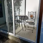 Petit Studio Parmi Les Pins Et Les Cypres
