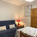 Maison A Perros-Guirec Avec Wifi, Proche Centre-Ville Et Plage, Cour Fermee, Parking Prive - Fr-1-368-324