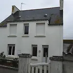 Maison Confortable A Guilvinec - Parking Prive Et Terrasse