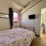 Appartement 2 Pieces Mezzanine Climatise Avec Terrasse - 450M De La Plage, Parking Inclus, Saint Cyprien - Fr-1-225D-149
