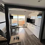 Studio Mezzanine Avec Clim, Piscine, Proche Plage, Ascenseur, Lave-Linge - Fr-1-702-27