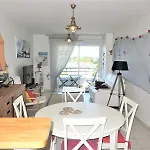 Superbe Appartement Avec Wifi, Petite Vue Mer A Tregastel - Ref 26