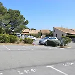 Studio Cabine Mezzanine 4 Pers Avec Piscine Et Parking - Proche Plage Et Centre A Saint Pierre La Mer - Fr-1-229D-239